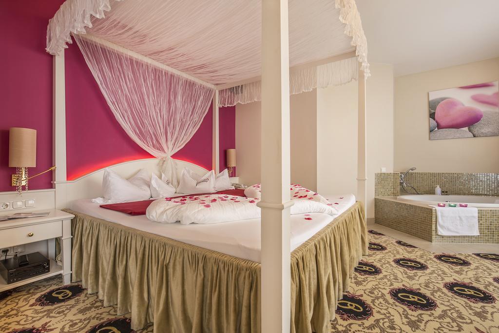 Alpen-Herz Romantik & Spa - Adults Only Ladis Eksteriør bilde